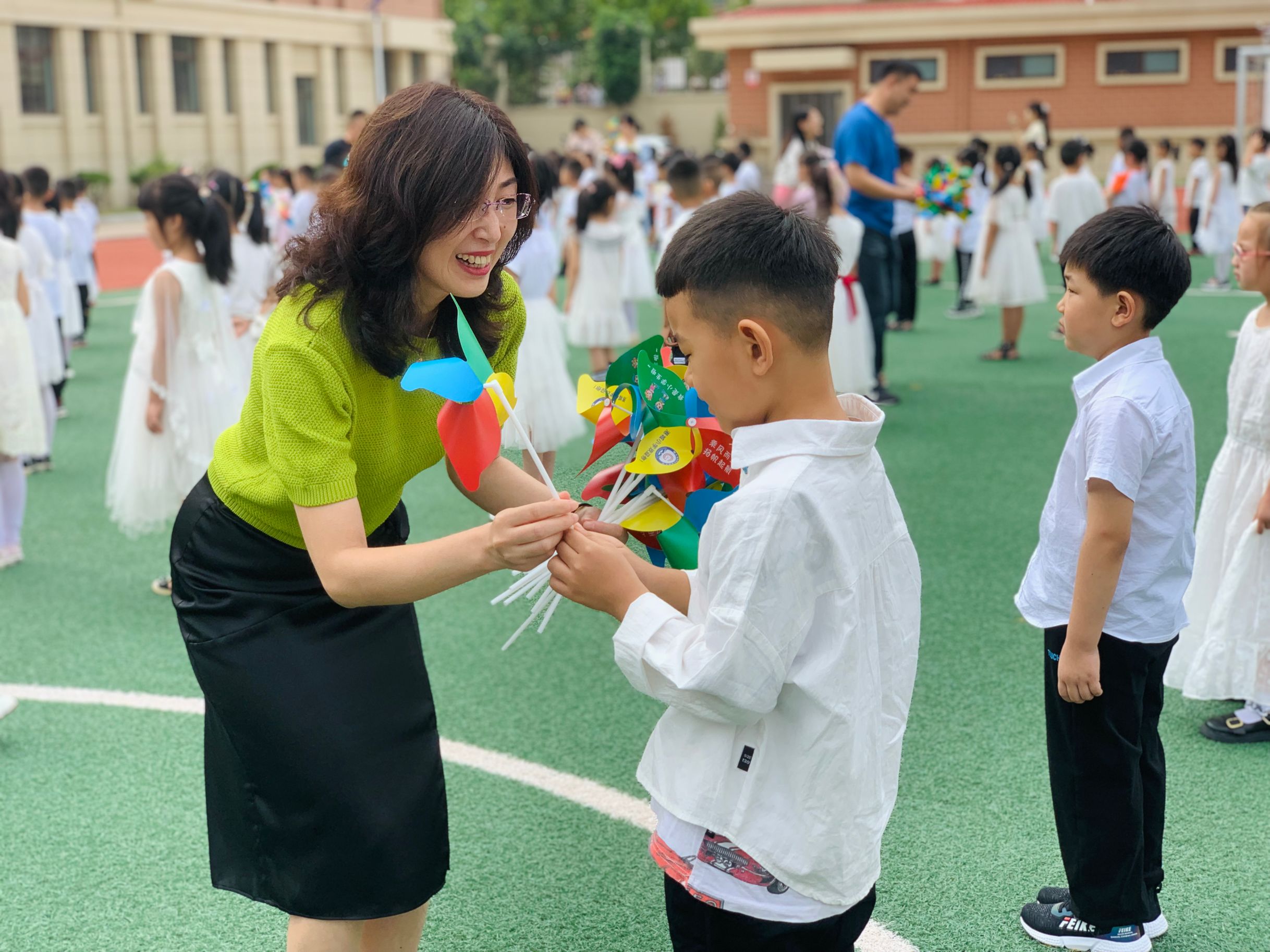 港城小学举行乘风而上 扬帆起航秋季开学典礼