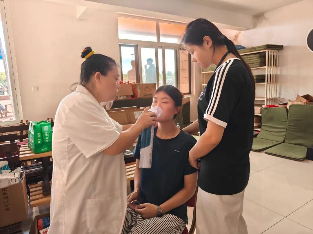 6.校医照护.jpg